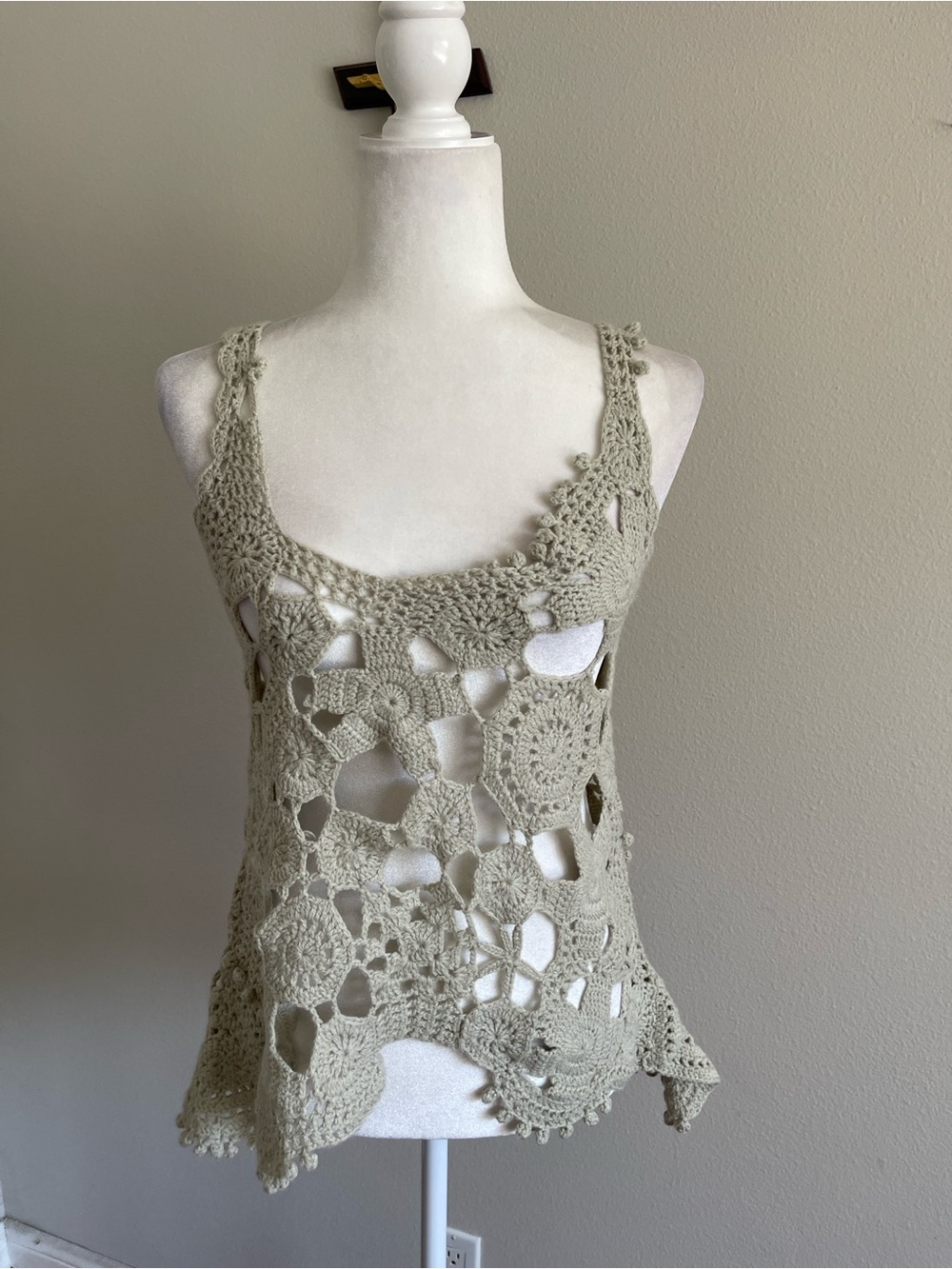 Crochet Lace Tank Top - Beige